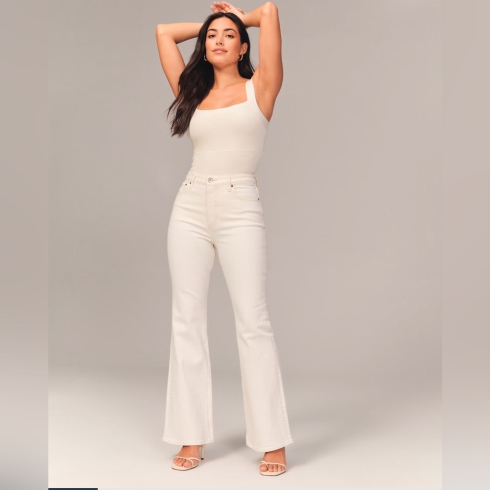Abercrombie 70s Vintage Flare Ultra High Rise Curve Love Cream 29/8R